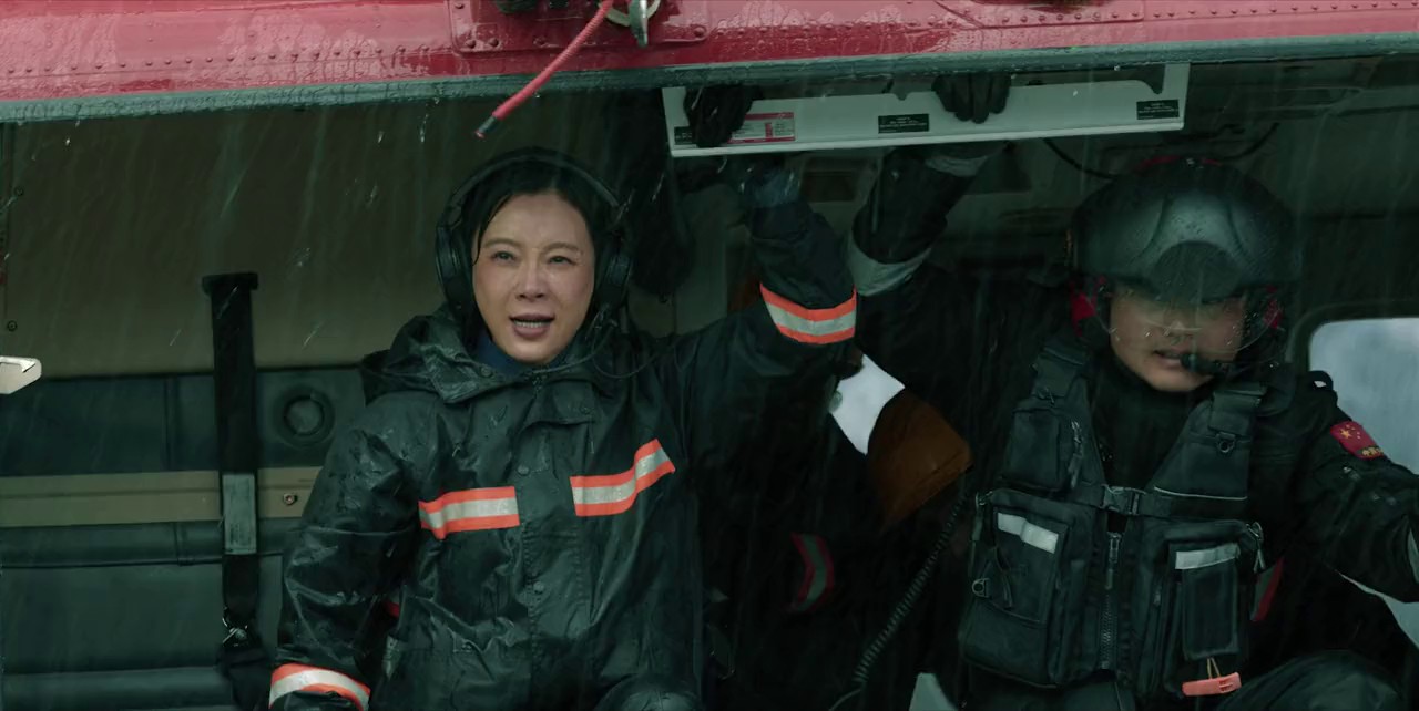 Cloudy Mountain (2021) BluRay Hindi + Ta Te Ch 720p x264 AVC DDP 5.1 ESub.mkv.0004